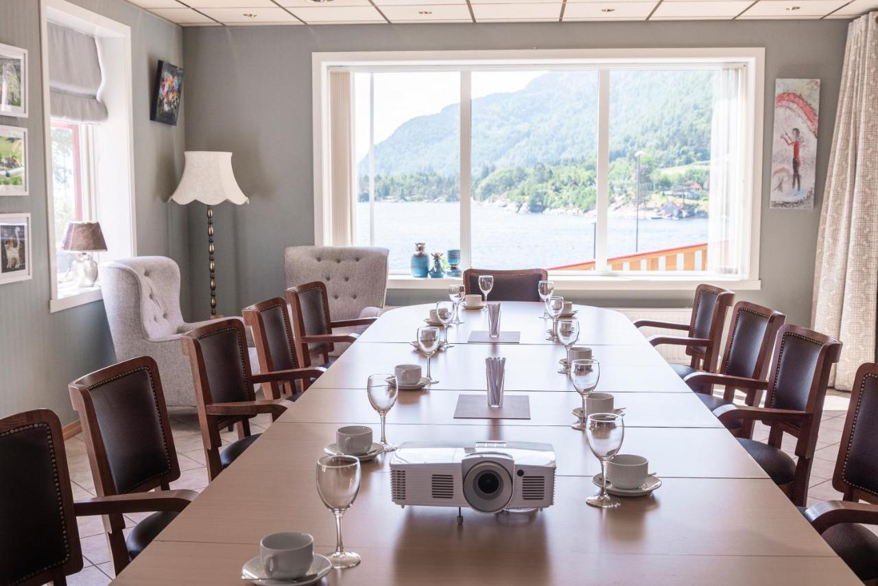 Lavik Fjord Hotel & Apartments Zewnętrze zdjęcie