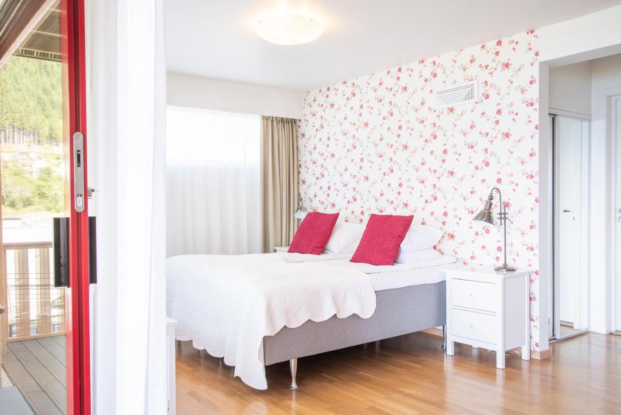 Lavik Fjord Hotel & Apartments Zewnętrze zdjęcie