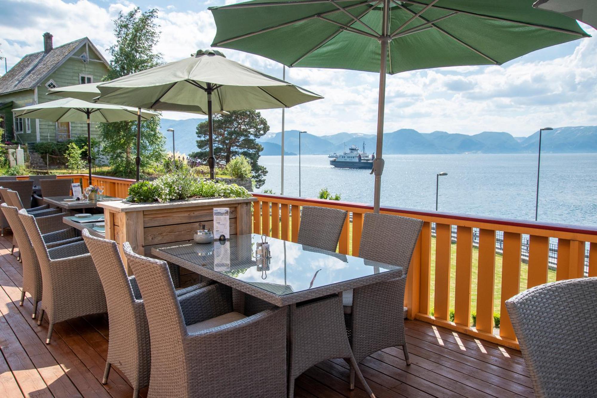 Lavik Fjord Hotel & Apartments Zewnętrze zdjęcie